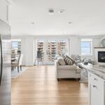 18-web-or-mls-W Broadway Blvd-S0508-018